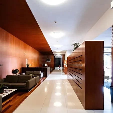Blue Dragao - Modern Uptown With Free Parking *