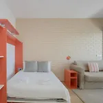 Blue Dragao - Modern Uptown With Free Parking Apartament