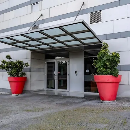 Blue Dragao - Modern Uptown With Free Parking Apartment Porto