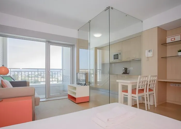 Apartamento Blue Dragao - Modern Uptown With Free Parking Oporto