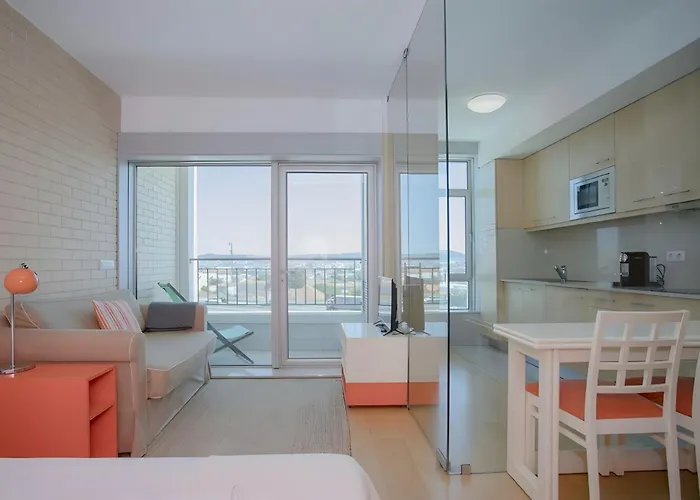 Apartamento Blue Dragao - Modern Uptown With Free Parking