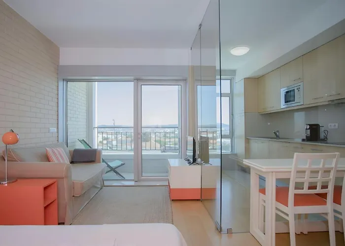 Blue Dragao - Modern Uptown With Free Parking Porto